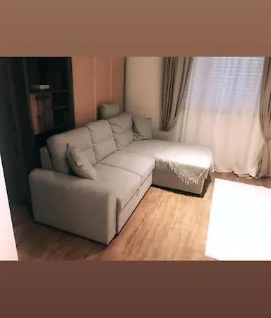 Διαμέρισμα 12 Km From Frankfurt Center *